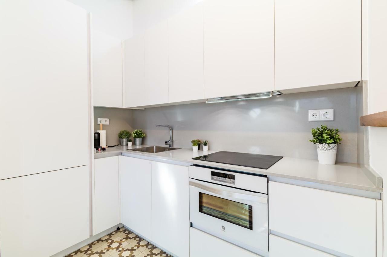 Puerta Del Sol VI Apartment Мадрид Екстериор снимка