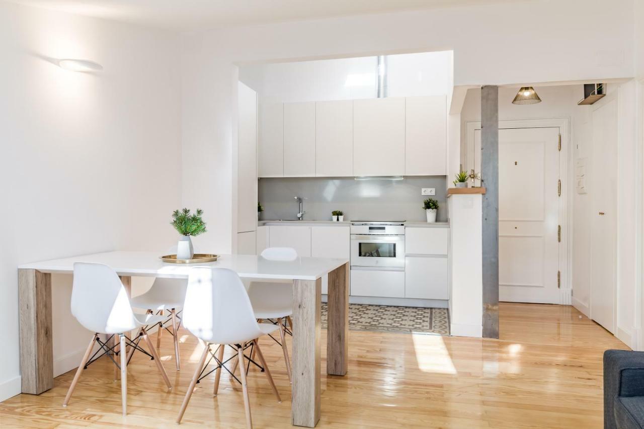 Puerta Del Sol VI Apartment Мадрид Екстериор снимка